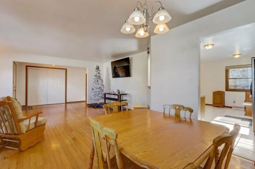 2327 Parnell Ave, Milwaukee WI 53221-4250 exterior