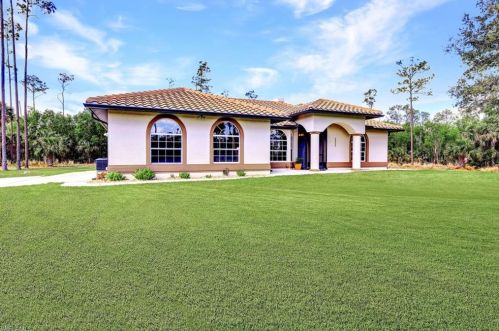 2875 Garland Rd, Naples, FL 34117-4008