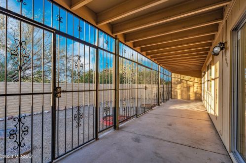 7860 Baker St, Tucson AZ  85710-2360 exterior