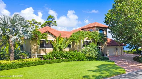 2255 Tropical Trl, Merritt Island FL 32952-4102 exterior