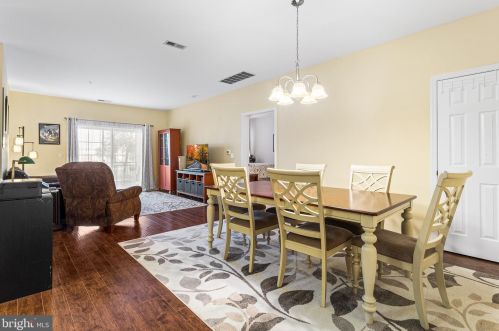 1313 Sierra Dr, Trenton, NJ 08619-2069