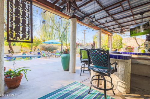 3640 60th St, Phoenix AZ 85018-6708 exterior