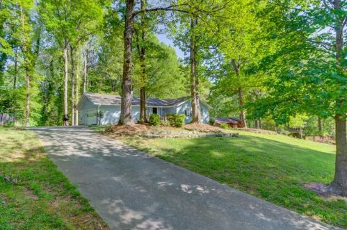 4402 Hidden Bluff Way, Lithonia, GA 30039-7378