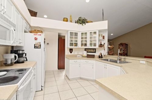 4681 16 Ave, Naples FL 34117-9190 exterior