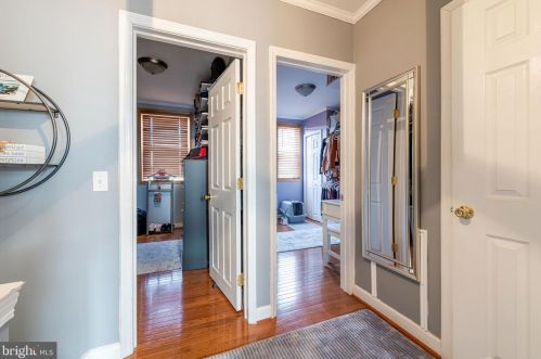 1011 Johnston St, Philadelphia PA 19145-4715 exterior