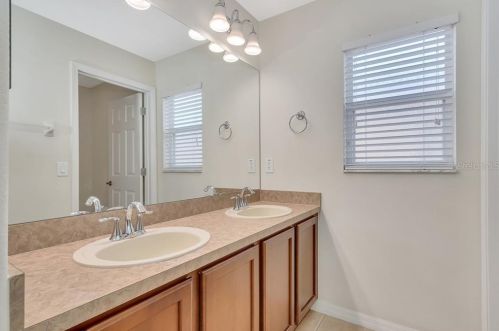 18111 Bahama Bay Dr, Tampa FL 33647-3458 exterior