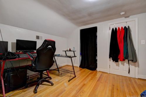 94 Hillcrest Ave, New Britain CT  06053-2539 exterior