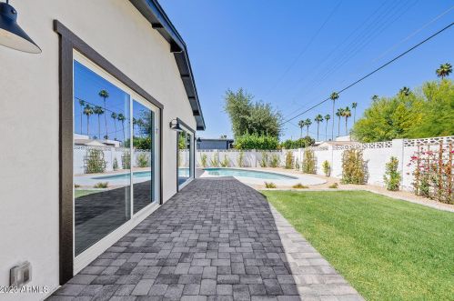 4225 34th Pl, Phoenix AZ  85018-4737 exterior