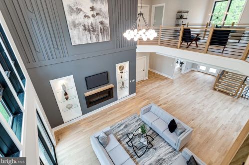 1520 Brookhaven Dr, Mc Lean VA  22101-4127 exterior