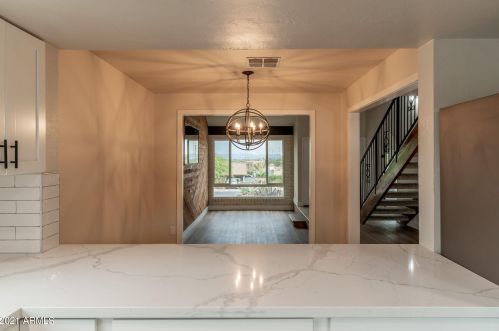 1214 Desert Cove Ave, Phoenix AZ  85020-1108 exterior