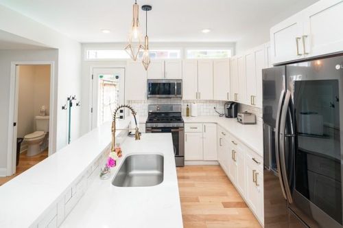 5242 Lotus Way, Pittsburgh PA  15201-2442 exterior