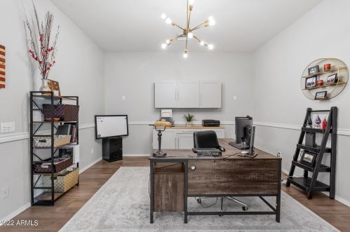 2425 Barbie Ln, Phoenix AZ  85085-5004 exterior