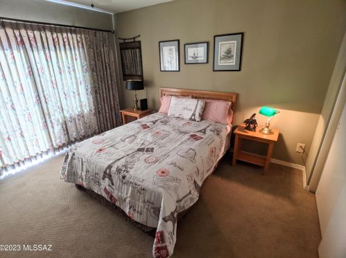 65450 Rolling Hills Dr, Tucson AZ 85739-3031 exterior