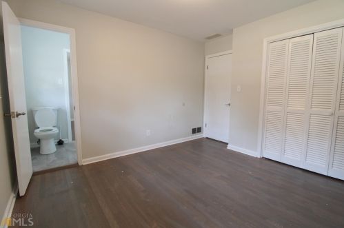 3611 Calmer Cir, Atlanta GA 30344-6011 exterior