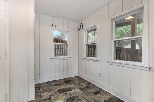 116 32nd St, Grand Rapids MI 49512-1774 exterior