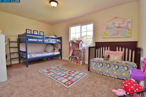 1134 Crowe Pl, Concord CA 94518-1713 exterior