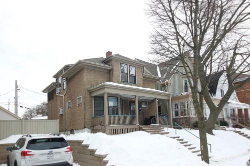 1715 Riverside Pl, Milwaukee, WI 53211-3546