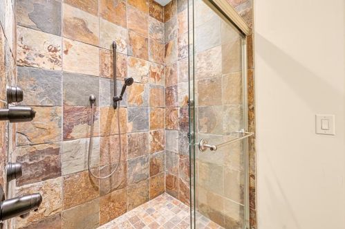 6372 Falcon Ln, Gainesville GA 30506-2429 exterior