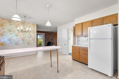 2305 Gate Dr, Silver Spring MD 20906-2208 exterior