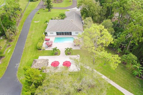 131 25 St, Naples FL 34117-3230 exterior