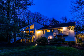 295 Devon Rd, Tenafly, NJ 07670-3138