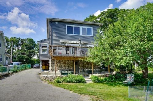 121 Hope Ave, Worcester MA 01603-2237 exterior