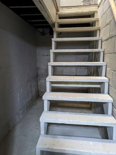 320 Buchanan Ave, Kalamazoo MI  49001-5320 exterior