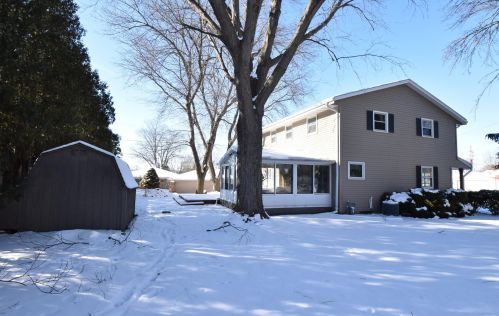 8803 Plainfield Ave, Milwaukee WI 53228-2227 exterior