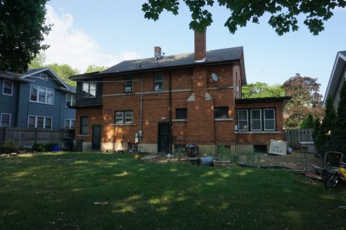 20 Elmwood Ave, Waukegan IL 60085-4611 exterior