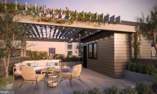 678 13 St, Philadelphia PA 19123-0024 exterior