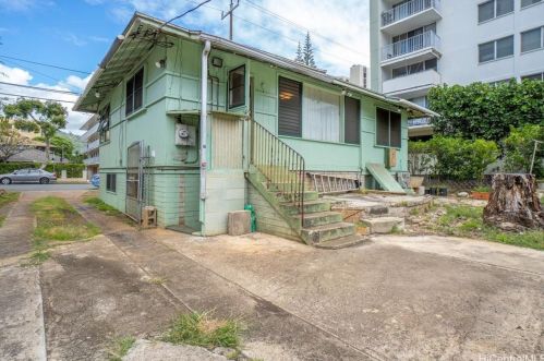 2011 Lime St, Honolulu HI 96826-5904 exterior