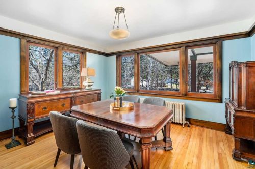 301 Oxford St, Duluth MN 55803-2327 exterior