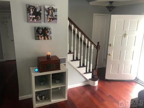 218 Shirley Ave, Edison NJ  08820-1323 exterior