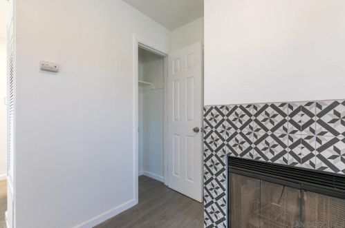 2053 Chatsworth Blvd, San Diego CA 92107-2738 exterior