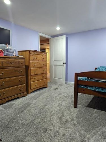 247 Hackmatack St, Manchester CT 06040-6512 exterior