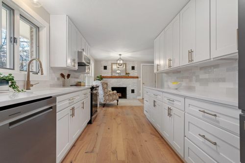 19 Laurel Dr, Concord NH  03304-4321 exterior