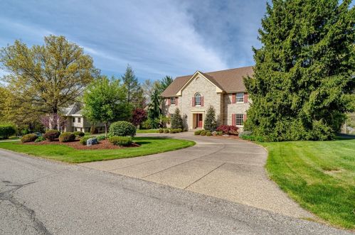 1640 Hollow Tree Dr, Pittsburgh, PA 15241-2961