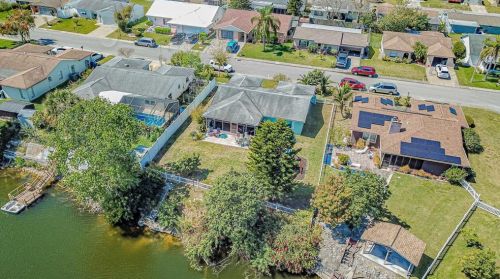 9018 Gln Moor Ln, Port Richey FL 34668-4945 exterior