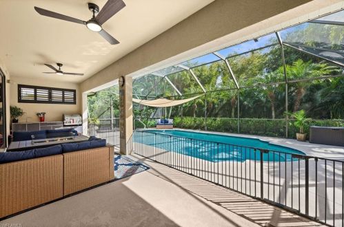 2039 Imperial Cir, Naples FL 34110-1036 exterior