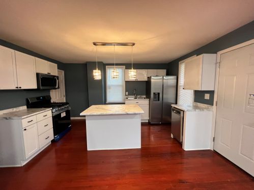 2532 14th St, Milwaukee WI  53215-3306 exterior