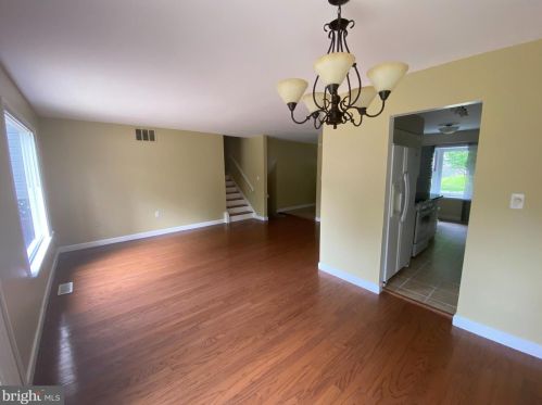 910 Lincoln St, Rockville MD  20850-1410 exterior