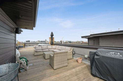 814 Marshfield Ave, Chicago IL  60622 exterior