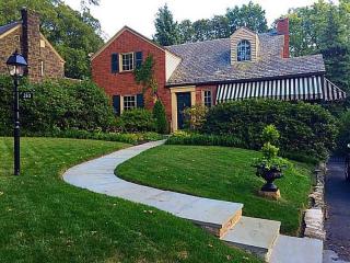 263 Kenforest Dr, Pittsburgh PA  15216-1133 exterior