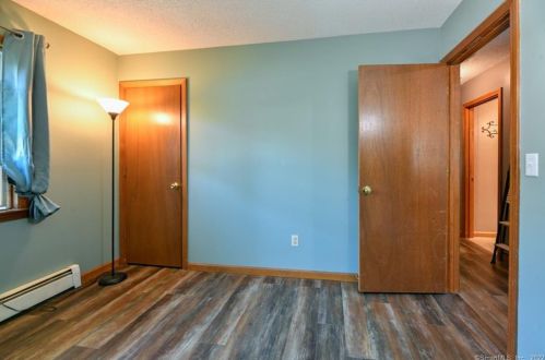 199 Oak Ave, Torrington CT 06790-6824 exterior