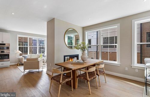 235 Montgomery St, Alexandria, VA 22314-1513