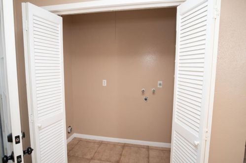 7010 Foxfield Ln, Humble TX 77338-1431 exterior