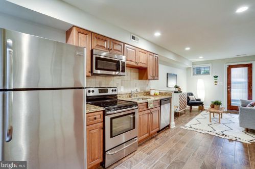 234 14th St, Washington DC  20003-2367 exterior