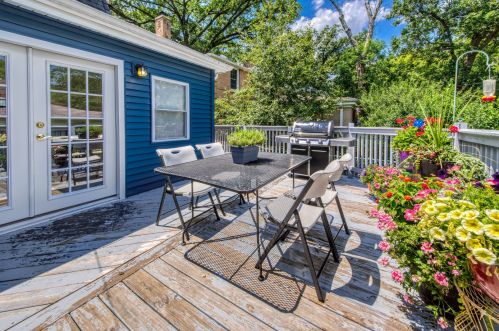 6553 Tahoma Ave, Chicago IL 60646-1134 exterior