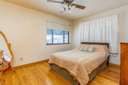 2186 Chesterland Ave, Cleveland OH 44107-6145 exterior