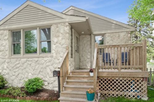 6952 Berwyn Ave, Chicago, IL 60656-2041